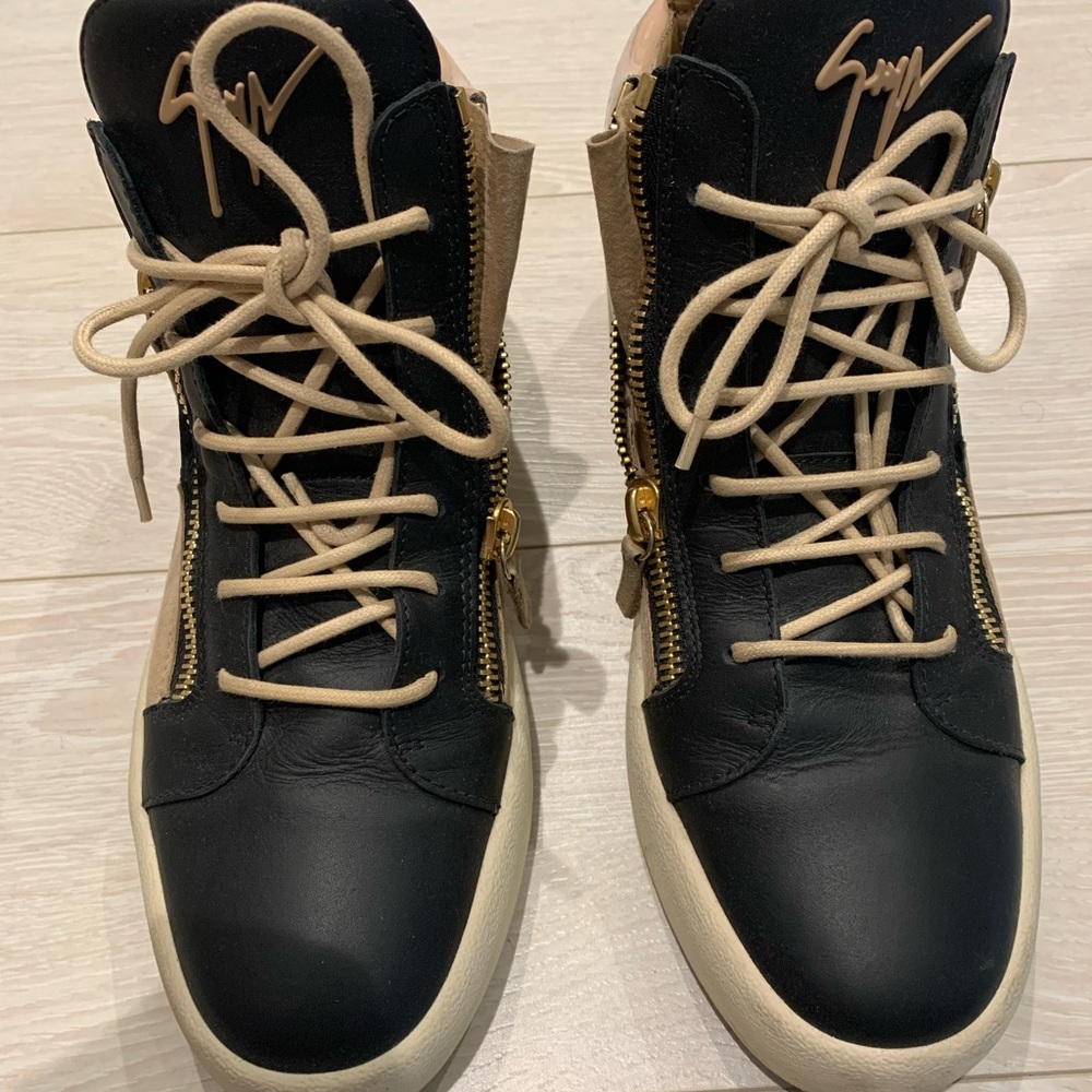 Made in italy size 44 Giuseppe Zanotti
Men's May London Birel High Top Sneakers